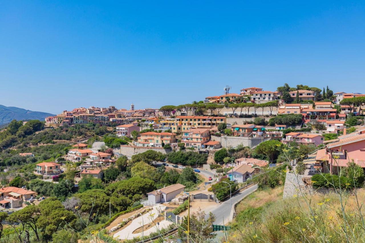 Residenza Bellavista - Helloelba Apartment Capoliveri  Bagian luar foto