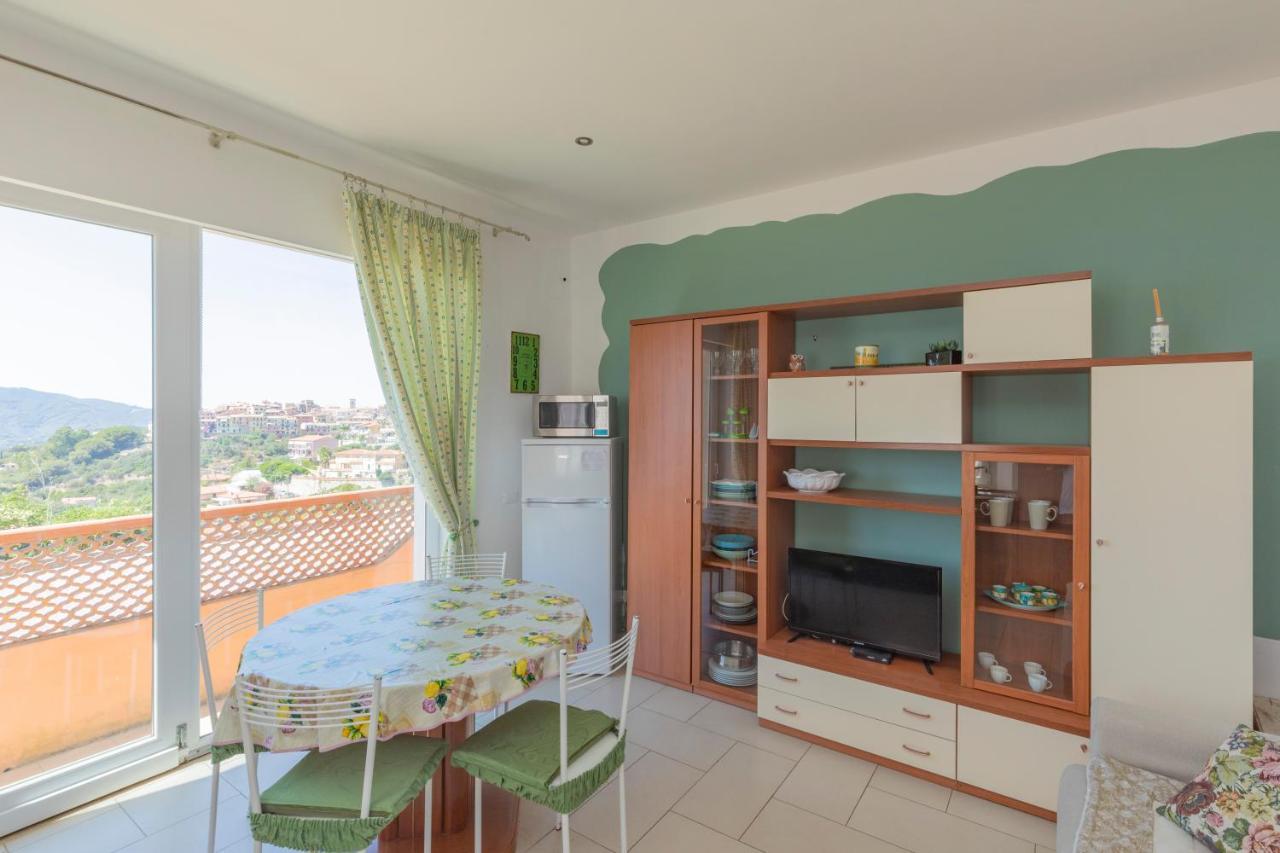 Residenza Bellavista - Helloelba Apartment Capoliveri  Bagian luar foto