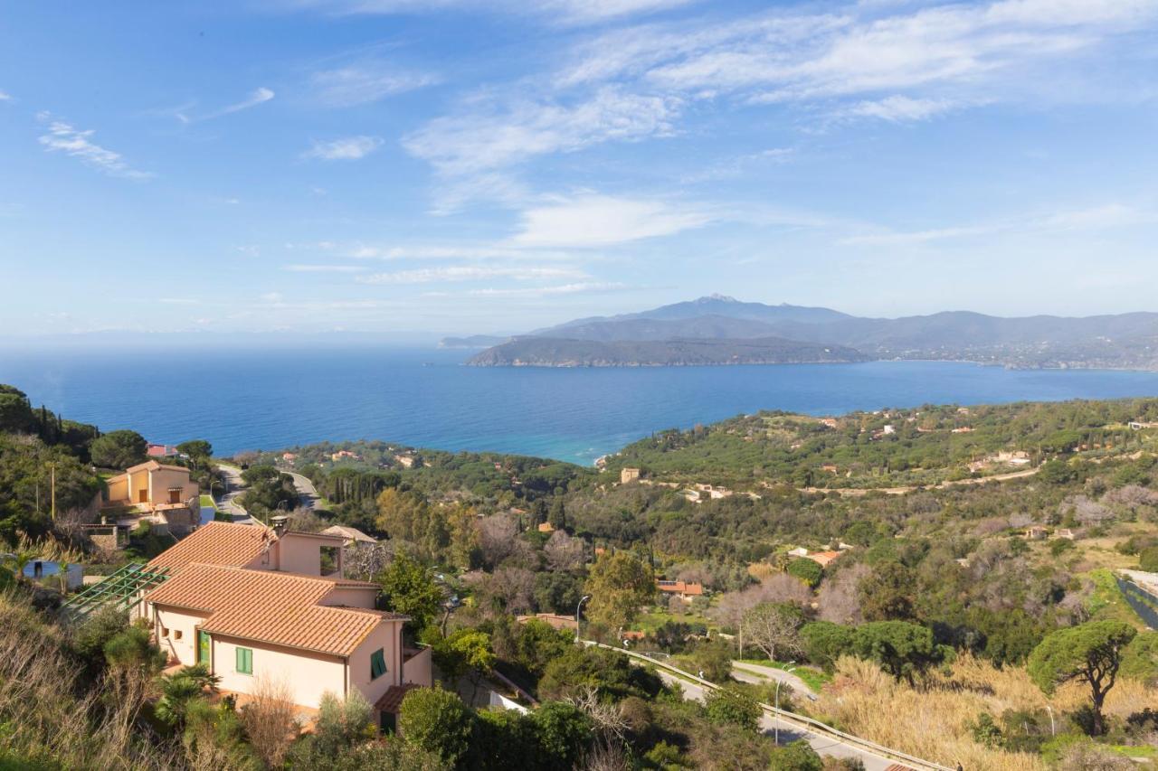 Residenza Bellavista - Helloelba Apartment Capoliveri  Bagian luar foto