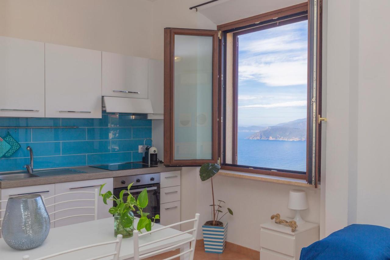 Residenza Bellavista - Helloelba Apartment Capoliveri  Bagian luar foto