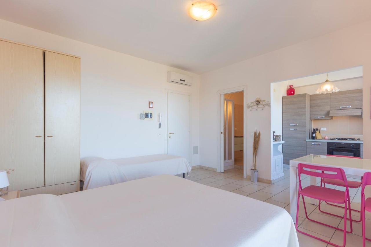 Residenza Bellavista - Helloelba Apartment Capoliveri  Bagian luar foto